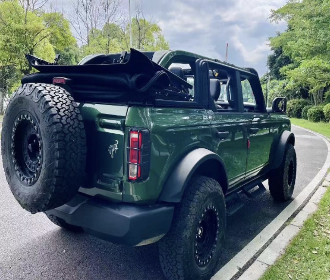 Ford Bronco Soft Top (Manual)